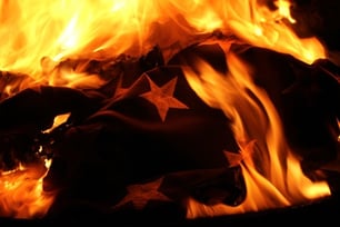 flag-burn.jpg